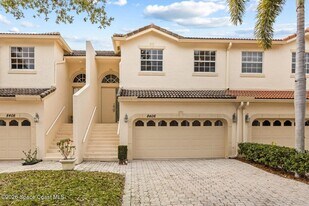 8406 Mulligan Cir in Port St. Lucie, FL - Building Photo