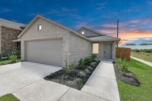1022 Gentle Nook Dr in Beasley, TX - Building Photo