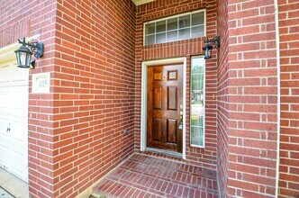 615 Mosman Ct in Houston, TX - Foto de edificio - Building Photo
