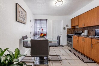 5938 Garfield St in Hollywood, FL - Building Photo - Building Photo