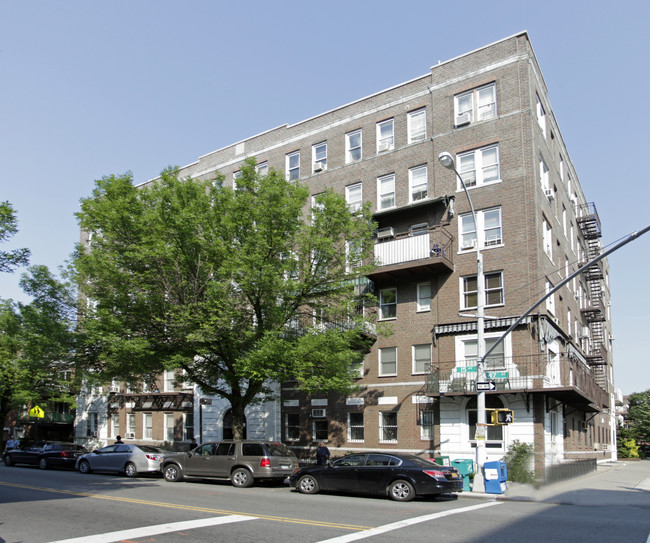 4702 15th Ave in Brooklyn, NY - Building Photo - Building Photo