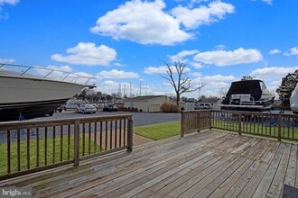 455 Deale Rd in Deale, MD - Building Photo - Building Photo