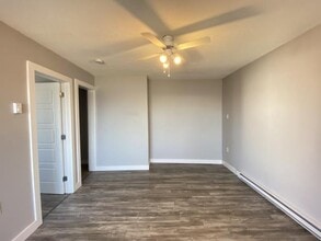 111 Red Head Rd in Saint John, NB - Building Photo - Building Photo