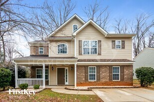 1817 Elizabeth Oaks Ave in Charlotte, NC - Building Photo