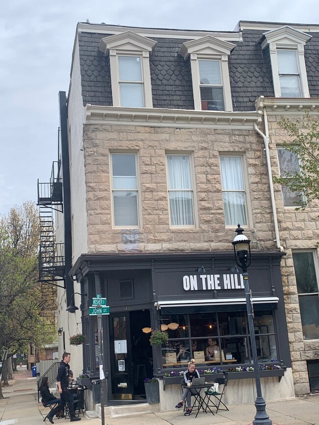 1431 John St