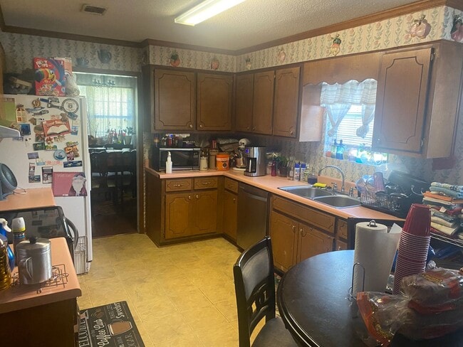 3860 Crest Dr in Hephzibah, GA - Building Photo - Building Photo