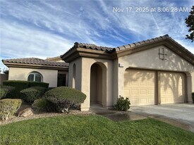 102 Emerald Dunes Cir in Henderson, NV - Building Photo