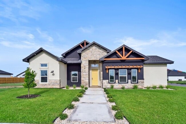 property at 2917 Arboledas Dr