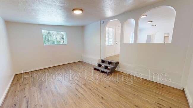 1885 3rd St in Anderson, CA - Building Photo - Building Photo