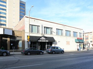 West Wisconsin in Milwaukee, WI - Building Photo - Building Photo