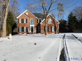 9379 Roseland Ct in Mechanicsville, VA - Building Photo