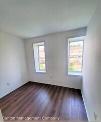 2120 Division St photo'