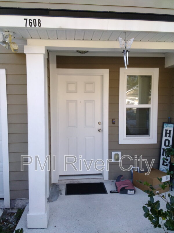 property at 7608 Rain Forest Dr N