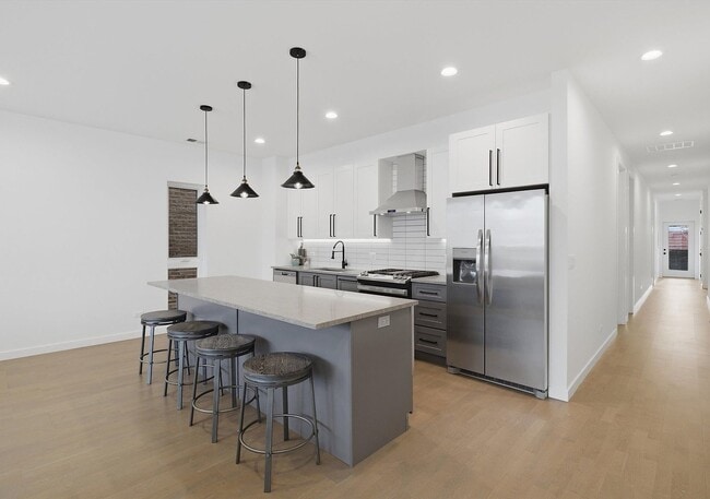 5824 N Lincoln Ave in Chicago, IL - Foto de edificio - Building Photo