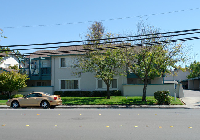 Bennett Valley Villa in Santa Rosa, CA - Building Photo - Building Photo