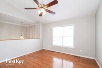 699 Hitchcock Way photo'