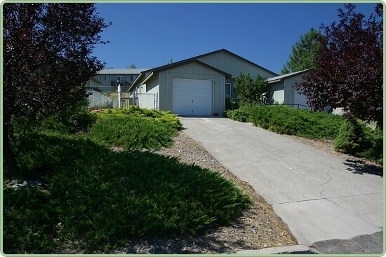 2014 California Ave in Klamath Falls, OR - Building Photo