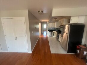14738 Springfield Ln, Unit First Floor in Springfield Gardens, NY - Foto de edificio - Building Photo