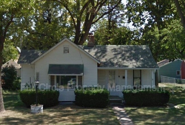 property at 1116 N Logan St