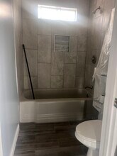 4453 Rosecrans Ave in Hawthorne, CA - Building Photo - Building Photo