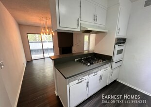 5236 Kester Ave in Los Angeles, CA - Building Photo - Building Photo