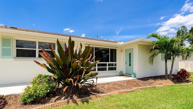 117 Ocean Grove Dr in Ormond Beach, FL - Foto de edificio - Building Photo