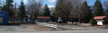 Dedell's Motel Rentals in Sherrill, NY - Building Photo - Building Photo