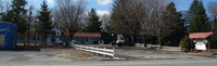 Dedell's Motel Rentals in Sherrill, NY - Foto de edificio - Building Photo