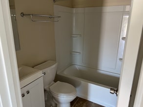 810 Yucca Dr in Lamar, CO - Building Photo - Building Photo