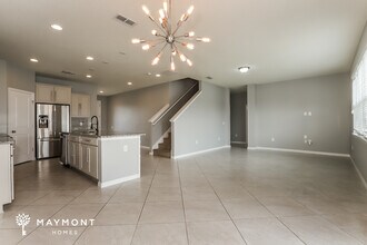 8707 Hinsdale Heights Dr in Polk City, FL - Building Photo - Building Photo
