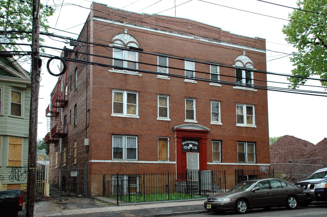 108-112 Grafton Ave in Newark, NJ - Foto de edificio