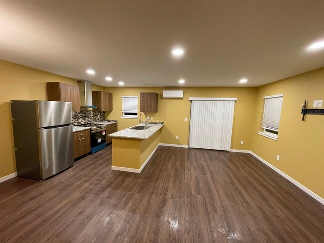 5711 NE 74th Ct, Unit B in Vancouver, WA - Building Photo - Building Photo