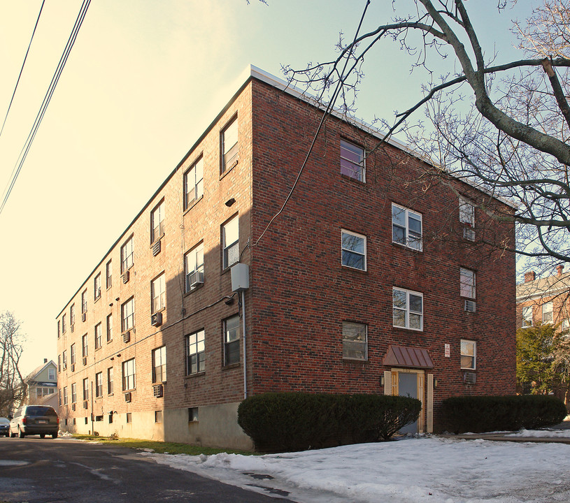 105 Preston St in Hartford, CT - Foto de edificio