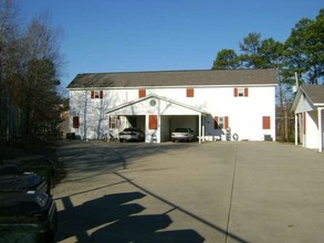 103 McCurry Ter in Hot Springs National Park, AR - Building Photo - Building Photo