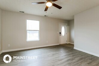 9910 Brooks Bend Rd in Louisville, KY - Building Photo - Building Photo