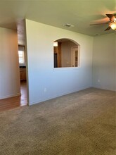 2105 W Pearl St in Granbury, TX - Building Photo - Building Photo