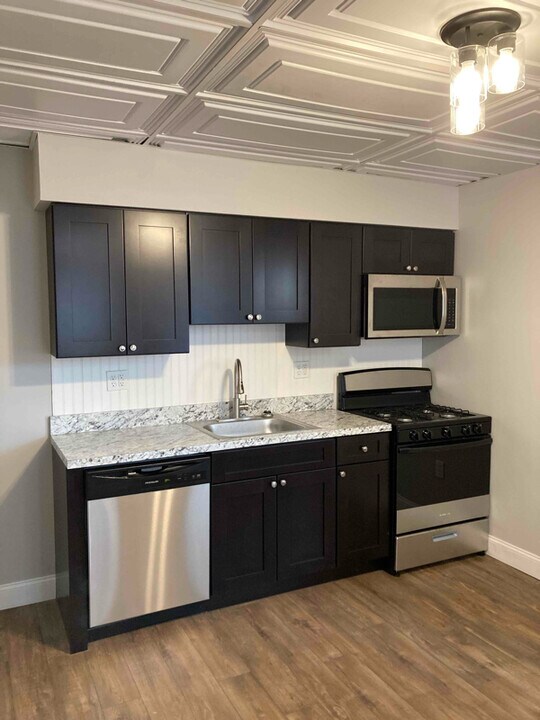 10 N 5th St in Columbia, PA - Building Photo