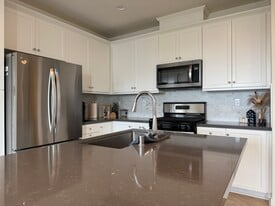 4096 E Peony Paseo, Unit #23 in Ontario, CA - Building Photo