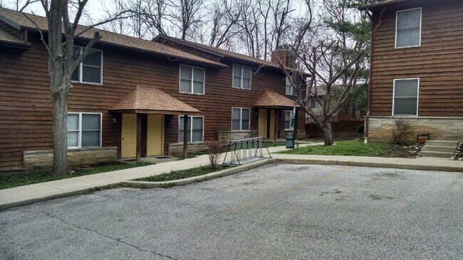 734 W 17th St in Bloomington, IN - Building Photo - Building Photo