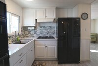 32660 Bloomfield Ave photo'