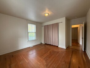 5770 26th Ave NE in Seattle, WA - Foto de edificio - Building Photo