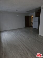 5170 N Columbus Ave-Unit -4 in Sherman Oaks, CA - Building Photo - Building Photo