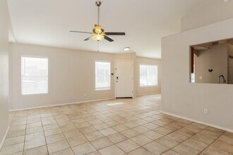 2214 E Aire Libre Ave in Phoenix, AZ - Building Photo - Building Photo