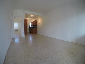 835 83rd St-Unit -4 in Miami Beach, FL - Building Photo - Building Photo