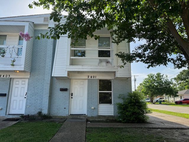 property at 2401 Caswell Ln