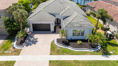 1256 Beacon Cir in West Palm Beach, FL - Building Photo - Building Photo