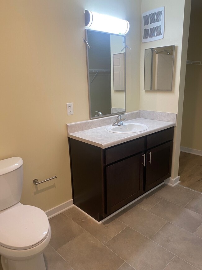Saratoga Place in Suffolk, VA - Building Photo - Building Photo