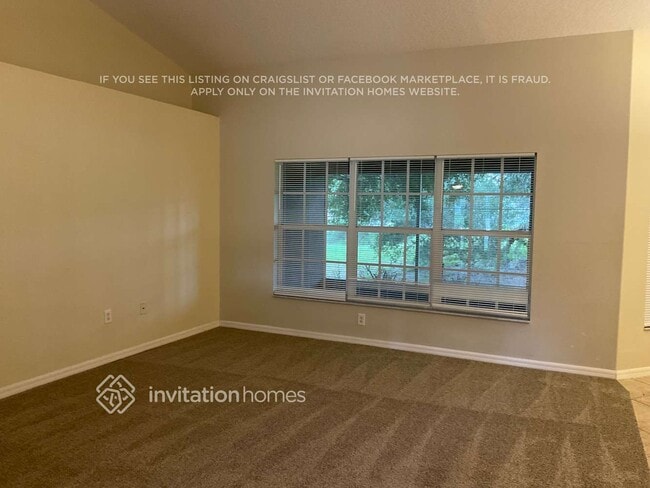 4893 Abaco Dr in Tavares, FL - Building Photo - Building Photo