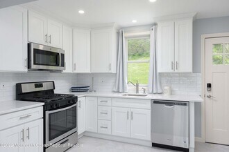 153 Portland Rd in Highlands, NJ - Building Photo - Building Photo