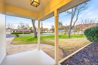 2008 Burlingame Dr SE in Huntsville, AL - Building Photo - Building Photo